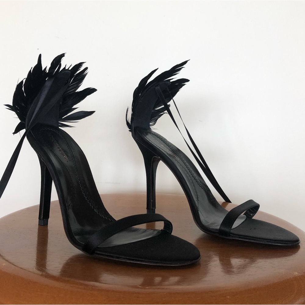 BCBGMAXAZRIA Size 6.5 Black Feather Ankle Tie Strappy Heels (Great condition)